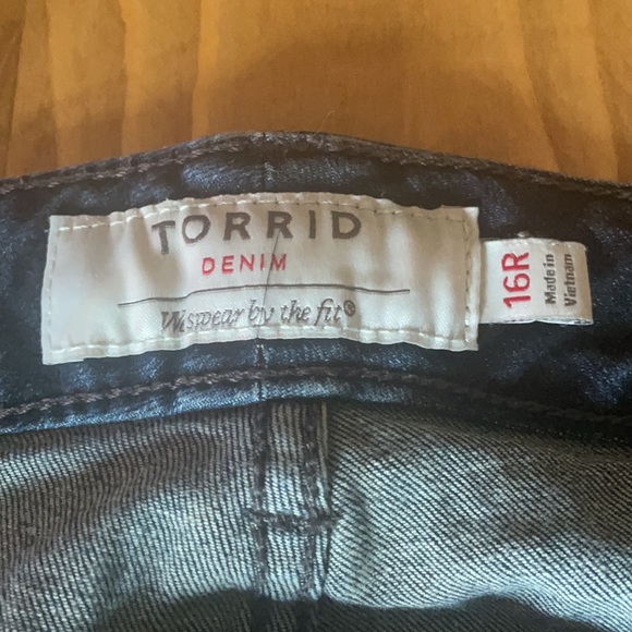 Torrid - Picture 3 of 9